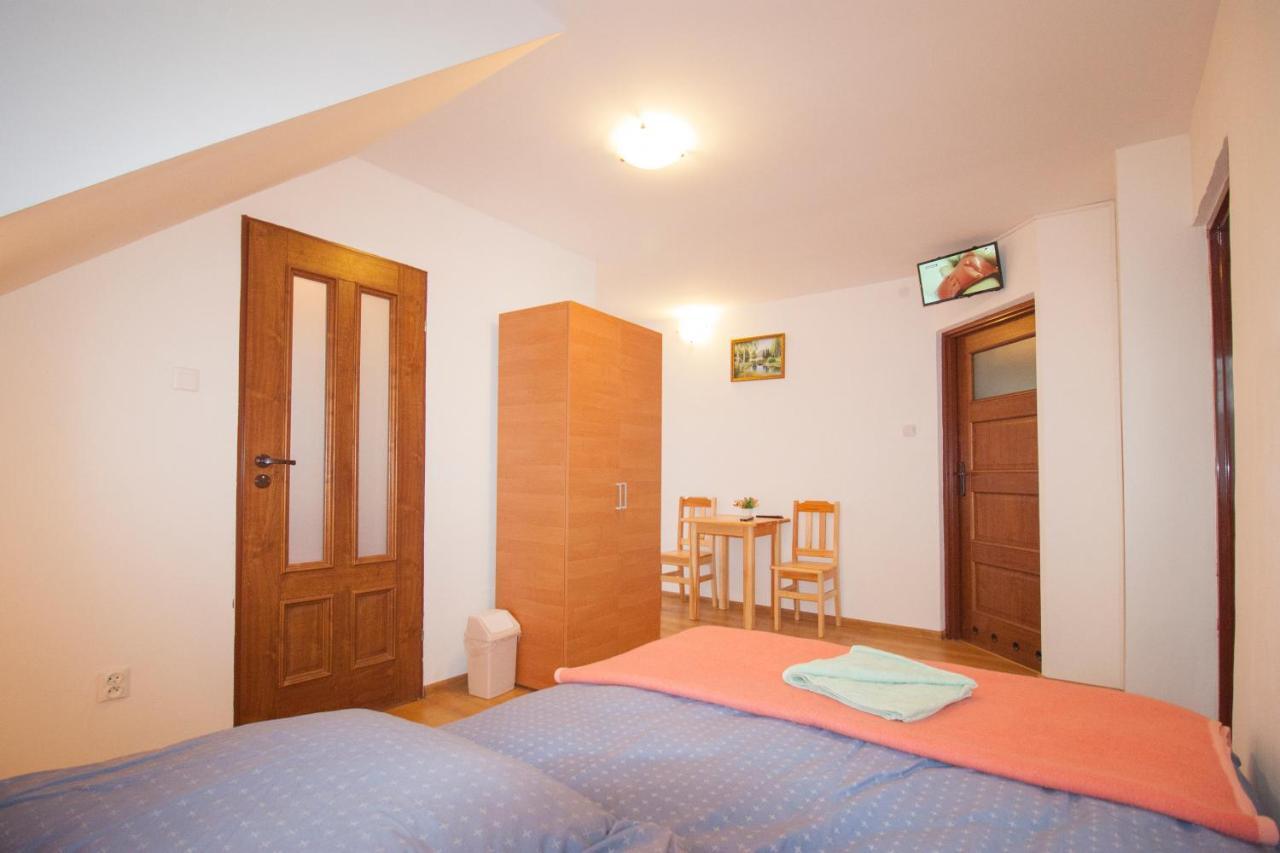 Przystan Laworta Apartment Ustrzyki Dolne Bagian luar foto